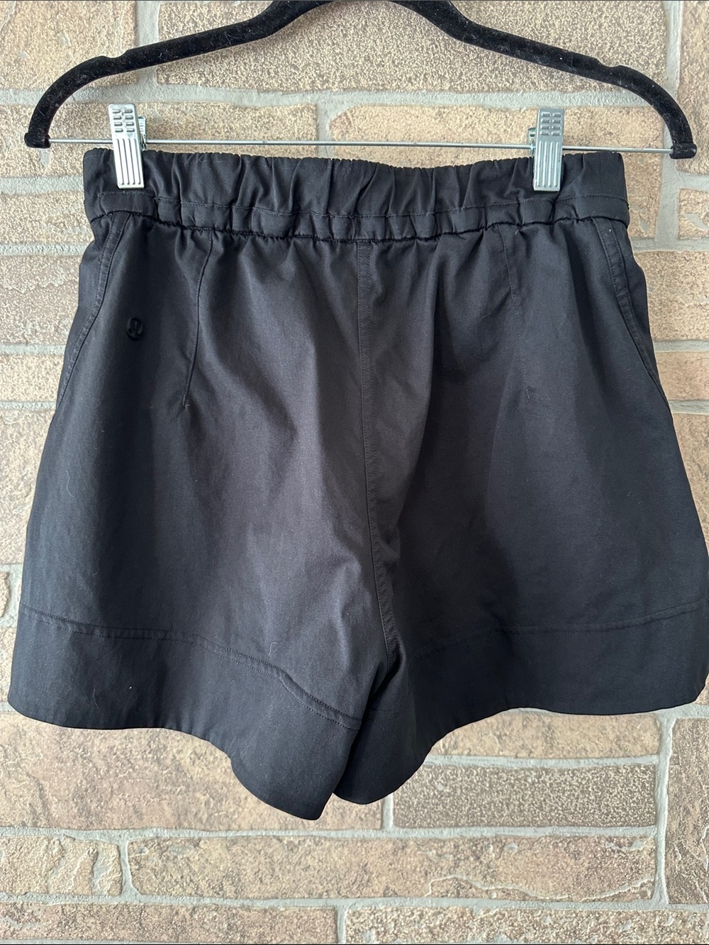 Lululemon Cinchable Waist High-Rise Woven Short 3.5" Black small - Picture 3 of 5